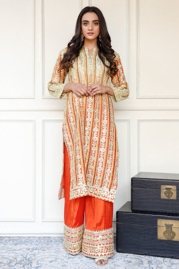 Amber Kameez