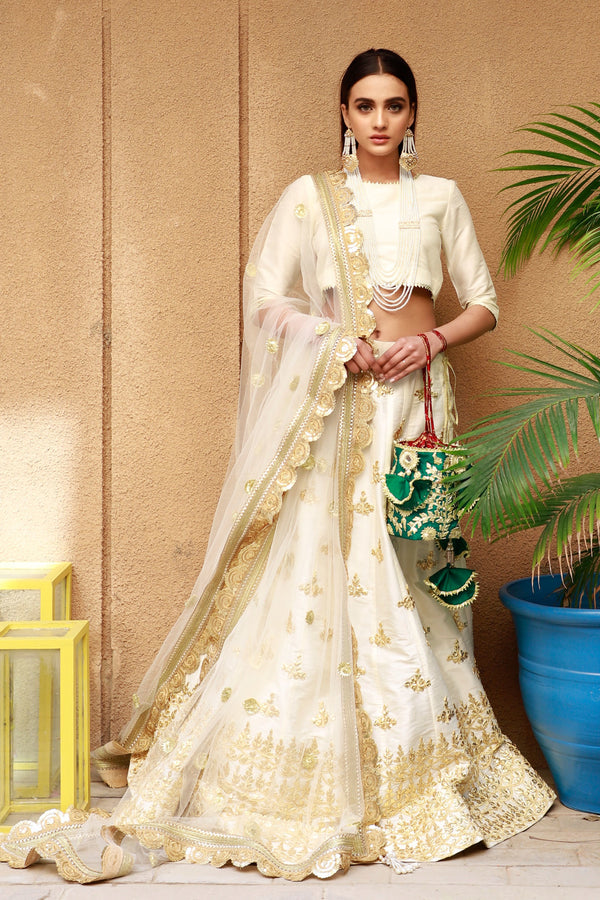 Bayzaa Lehenga