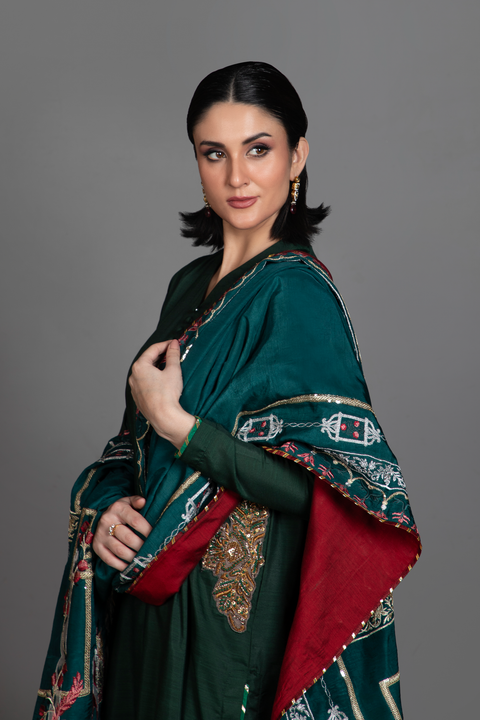 Video of Anabia bottle green silk suit with embroidered and hand-embellished shawl.