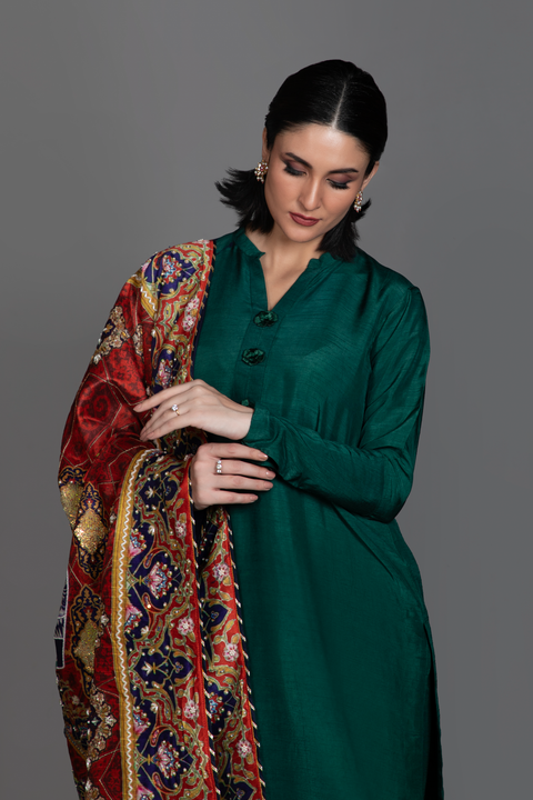 Video of Aasia emerald silk suit with red Persian hand-embellished printed shawl.